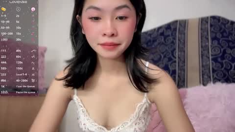 Holly online show from March 27, 2026, 2:06 am