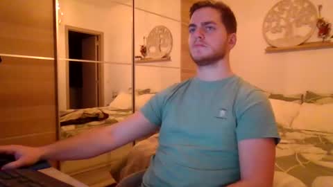 Snapshot of syl092 chatting on January 16, 2025, 4:28 pm syl092 online show from January 16, 2025, 4:28 pm