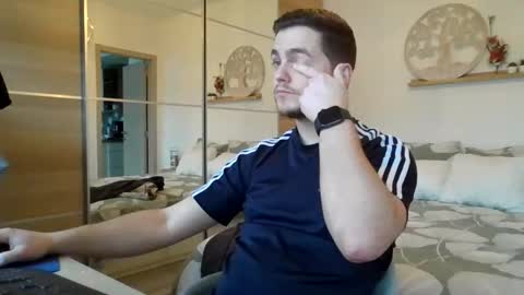 Snapshot of syl092 chatting on January 17, 2025, 3:00 pm syl092 online show from January 17, 2025, 3:00 pm