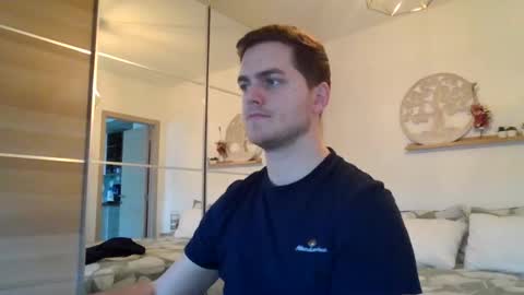 Snapshot of syl092 chatting on January 27, 2025, 9:55 am syl092 online show from January 27, 2025, 9:55 am