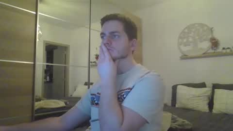 Snapshot of syl092 chatting on February 4, 2025, 6:38 pm syl092 online show from February 4, 2025, 6:38 pm