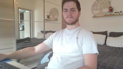 Snapshot of syl092 chatting on February 20, 2025, 10:59 am syl092 online show from February 20, 2025, 10:59 am