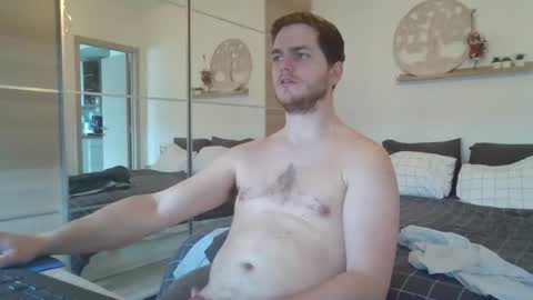 Snapshot of syl092 chatting on February 20, 2025, 2:02 pm syl092 online show from February 20, 2025, 2:02 pm