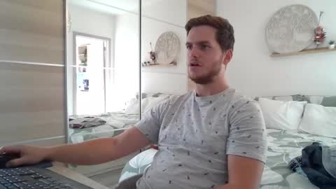 Snapshot of syl092 chatting on September 11, 2025, 3:56 pm syl092 online show from September 11, 2025, 3:56 pm