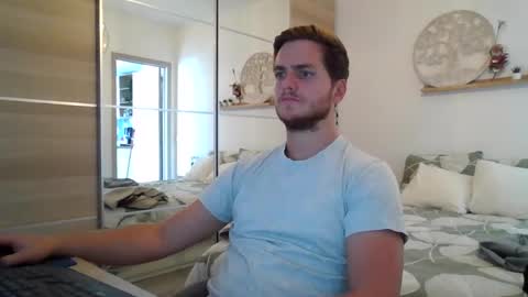 Snapshot of syl092 chatting on September 13, 2025, 2:17 pm syl092 online show from September 13, 2025, 2:17 pm