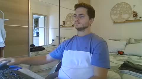 Snapshot of syl092 chatting on November 9, 2025, 1:53 pm syl092 online show from November 9, 2025, 1:53 pm