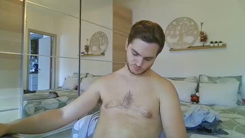 Snapshot of syl092 chatting on November 13, 2025, 1:32 pm syl092 online show from November 13, 2025, 1:32 pm