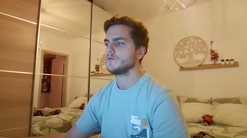 Snapshot of syl092 chatting on November 18, 2025, 6:12 pm syl092 online show from November 18, 2025, 6:12 pm