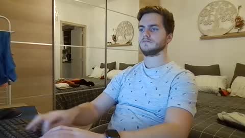 Snapshot of syl092 chatting on November 25, 2025, 4:40 pm syl092 online show from November 25, 2025, 4:40 pm