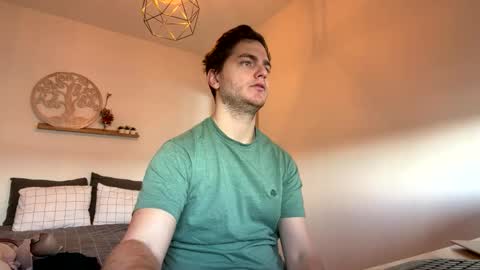 Snapshot of syl092 chatting on February 7, 2026, 9:57 am syl092 online show from February 7, 2026, 9:57 am