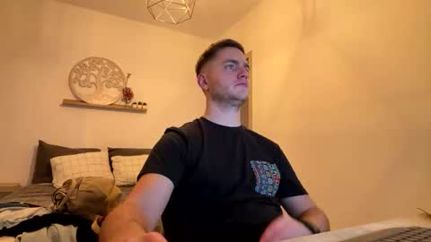 Snapshot of syl092 chatting on February 10, 2026, 5:28 pm syl092 online show from February 10, 2026, 5:28 pm