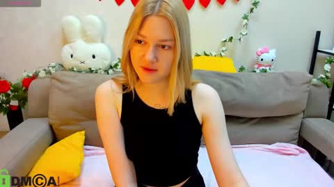 Snapshot of sylvia_ortiz chatting on February 22, 2026, 11:36 pm Sylvia online show from February 22, 2026, 11:36 pm