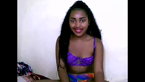 Snapshot of sylviasexy27 chatting on January 1, 2025, 2:30 am sylviasexy27 online show from January 1, 2025, 2:30 am