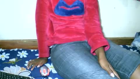 sylviasexy27 online show from December 3, 2025, 6:21 am