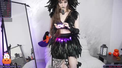 Sylvie online show from October 20, 2025, 11:16 pm