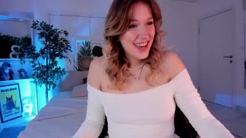 Ellie online show from November 9, 2025, 7:28 am