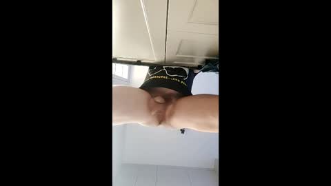 Snapshot of szybystek chatting on February 16, 2026, 3:19 pm black sofa online show from February 16, 2026, 3:19 pm