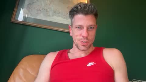 Snapshot of t_dotter chatting on May 3, 2026, 12:16 am t_dotter online show from May 3, 2026, 12:16 am