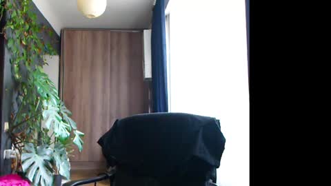 Snapshot of t_huracane chatting on February 26, 2025, 1:41 pm Huracane online show from February 26, 2025, 1:41 pm