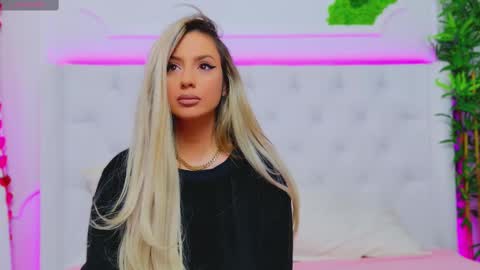 Snapshot of taahiraarabian chatting on February 27, 2025, 7:37 pm Arianna online show from February 27, 2025, 7:37 pm