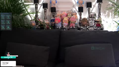 TAANNI online show from November 11, 2025, 9:48 pm