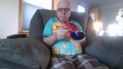 Snapshot of tacrunner66_ chatting on February 10, 2026, 5:17 pm tacrunner66_ online show from February 10, 2026, 5:17 pm