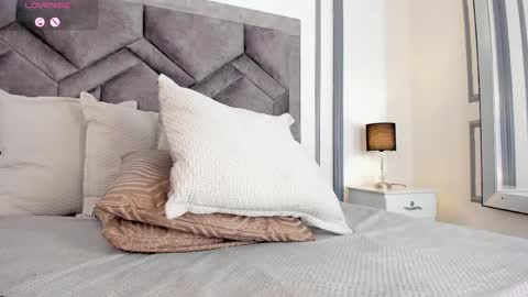 Tahlia Moreau online show from April 11, 2026, 7:45 am