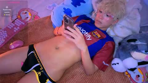 taichi online show from October 30, 2025, 6:30 pm