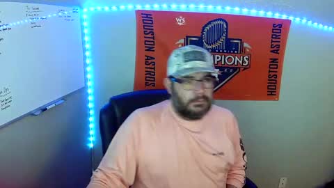 Snapshot of taintnuzzler_13 chatting on January 14, 2025, 7:11 pm TaintNuzzler online show from January 14, 2025, 7:11 pm