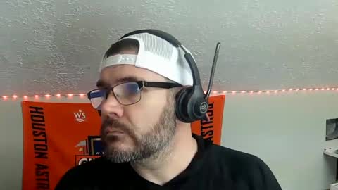 Snapshot of taintnuzzler_13 chatting on February 19, 2025, 8:44 am TaintNuzzler online show from February 19, 2025, 8:44 am