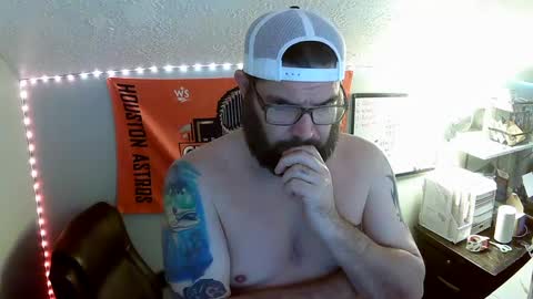 Snapshot of taintnuzzler_13 chatting on September 29, 2025, 6:29 am TaintNuzzler online show from September 29, 2025, 6:29 am