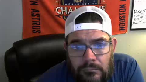 Snapshot of taintnuzzler_13 chatting on October 20, 2025, 1:39 am TaintNuzzler online show from October 20, 2025, 1:39 am