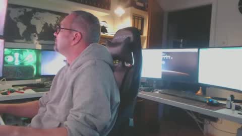 Oliver online show from December 19, 2024, 3:30 pm