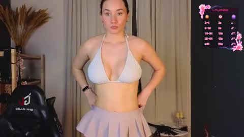 Lizzy online show from November 5, 2025, 5:13 pm