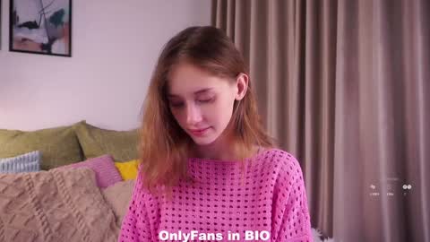 Snapshot of taitehambelton chatting on November 29, 2025, 1:30 am Mia online show from November 29, 2025, 1:30 am