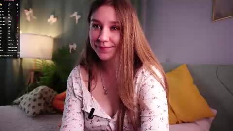 Snapshot of taithelme chatting on July 5, 2026, 1:45 am Molly online show from July 5, 2026, 1:45 am
