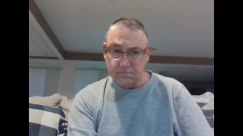 Snapshot of takeitalldown101 chatting on January 11, 2025, 2:04 pm takeitalldown101 online show from January 11, 2025, 2:04 pm