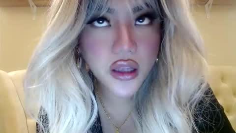 Snapshot of takemeinheaven1 chatting on February 17, 2025, 2:59 pm Lena online show from February 17, 2025, 2:59 pm