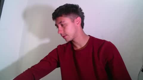 Snapshot of talhi_ chatting on December 1, 2024, 7:14 pm talhi_ online show from December 1, 2024, 7:14 pm