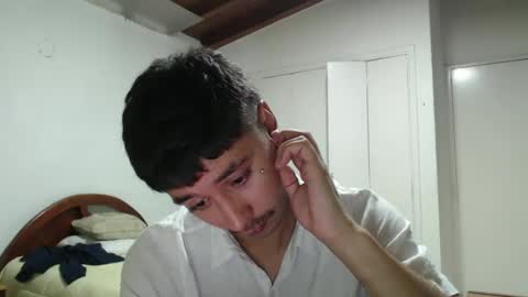 Snapshot of talhi_ chatting on December 31, 2024, 1:26 am talhi_ online show from December 31, 2024, 1:26 am