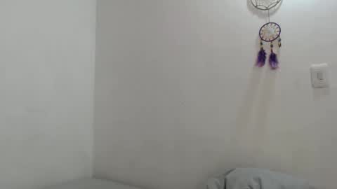 talhi_ online show from December 17, 2025, 6:03 pm