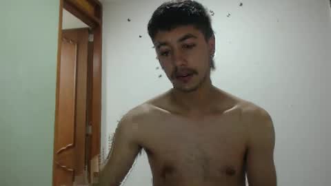 talhi_ online show from April 14, 2026, 9:43 pm