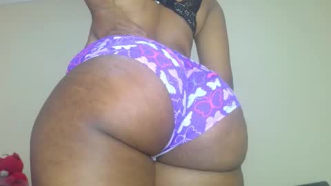 Snapshot of talia2547 chatting on February 27, 2026, 3:28 am heyim talia online show from February 27, 2026, 3:28 am