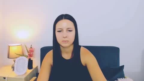 taliasensitive online show from October 12, 2025, 10:36 am