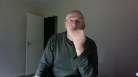 Snapshot of taliesin4321 chatting on March 30, 2026, 6:42 pm Jack Pierrot online show from March 30, 2026, 6:42 pm