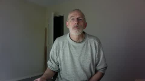 Snapshot of taliesin4321 chatting on April 26, 2026, 4:21 am Jack Pierrot online show from April 26, 2026, 4:21 am
