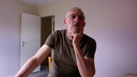 Snapshot of taliesin4321 chatting on June 5, 2026, 12:22 pm Jack Pierrot online show from June 5, 2026, 12:22 pm