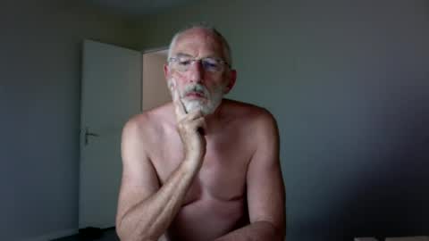 Snapshot of taliesin4321 chatting on July 11, 2026, 12:19 pm Jack Pierrot online show from July 11, 2026, 12:19 pm
