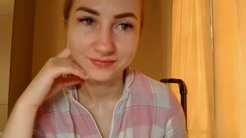 Snapshot of taliiyafiredream chatting on January 8, 2025, 7:34 am Kira online show from January 8, 2025, 7:34 am