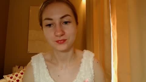 Snapshot of taliiyafiredream chatting on February 15, 2025, 5:51 am Kira online show from February 15, 2025, 5:51 am